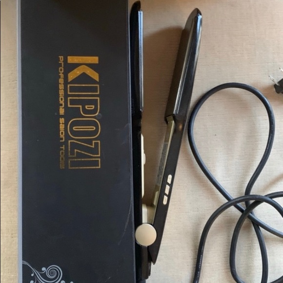 KIPOZI like new straightener - Picture 1 of 3